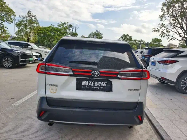 Toyota Wildlander — Фото автомобиля 7