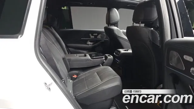 Mercedes-Benz GLS-Class — Фото автомобиля 10