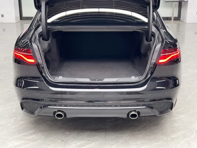 Jaguar XEL — Фото автомобиля 26