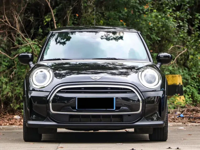 MINI Hatch — Фото автомобиля 2