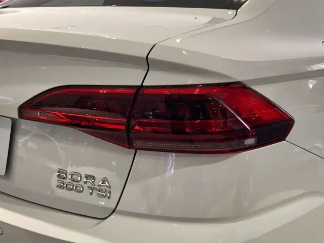Volkswagen Bora — Фото автомобиля 14