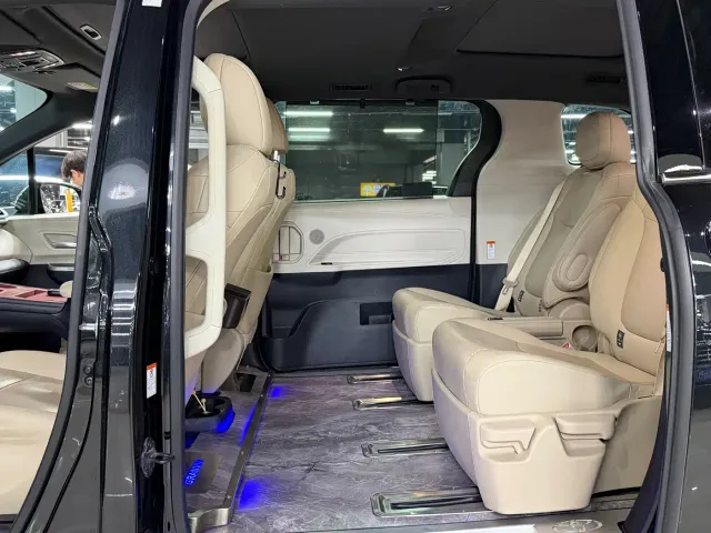 Toyota Granvia — Фото автомобиля 8