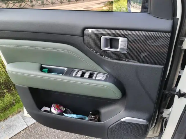 Baojun Yep Plus — Фото автомобиля 7