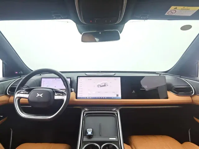 Xpeng G9 — Фото автомобиля 5