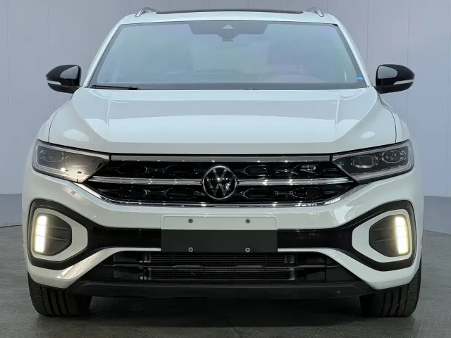 Volkswagen T-Roc — Фото автомобиля 3