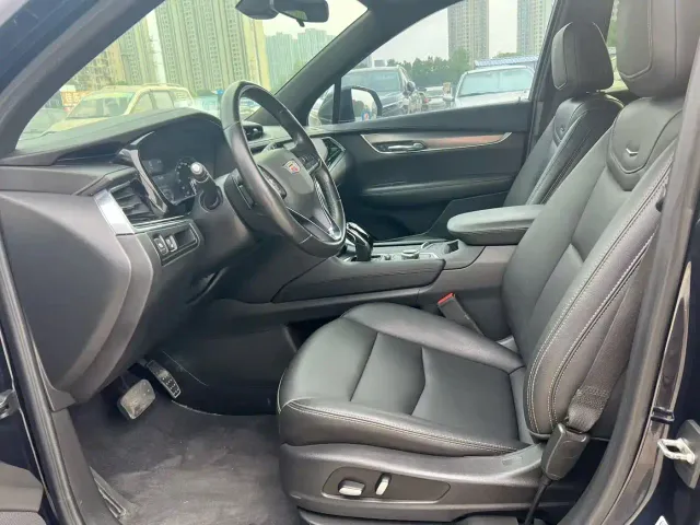 Cadillac XT6 — Фото автомобиля 4