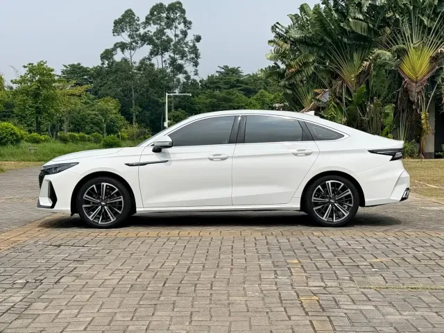 Chery Arrizo 8 — Фото автомобиля 23