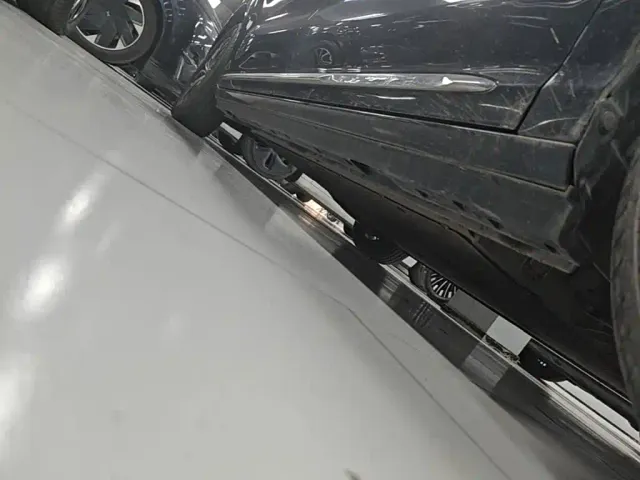 Roewe iMAX8 — Фото автомобиля 20