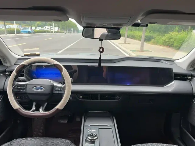 Ford Mondeo — Фото автомобиля 7