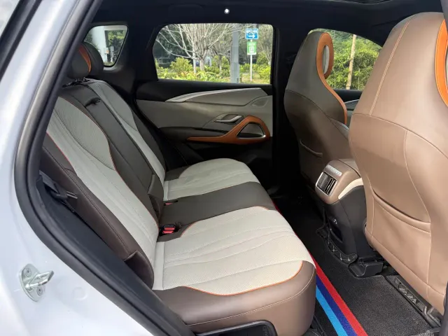 BYD Song Pro — Фото автомобиля 15