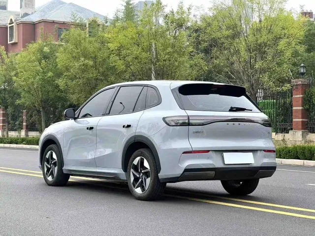Geely Galaxy E5 — Фото автомобиля 8