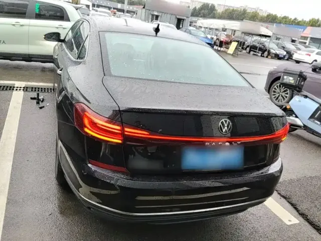 Volkswagen Passat 2025 Outstanding 280TSI Business Edition — Фото автомобиля 5
