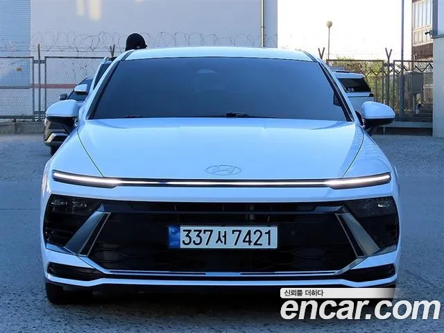 Фотография автомобиля — Hyundai Sonata DN8