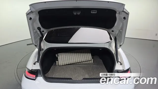 Hyundai Ioniq 6 — Фото автомобиля 20