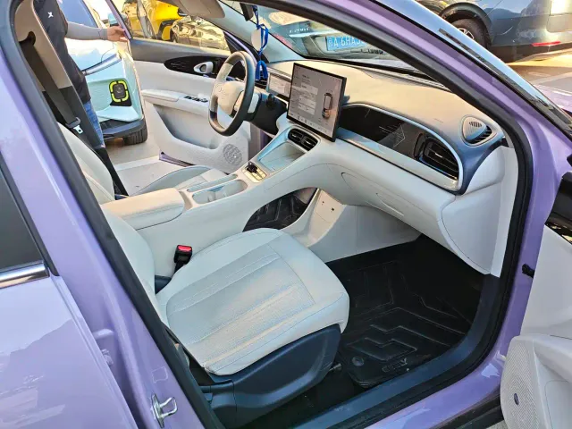 Geely Starry Wish — Фото автомобиля 7