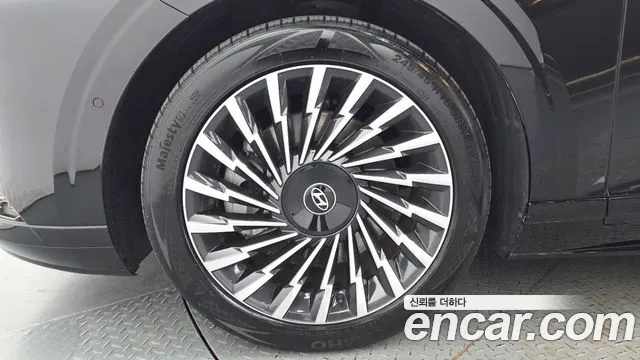 Hyundai Grandeur GN7 — Фото автомобиля 5