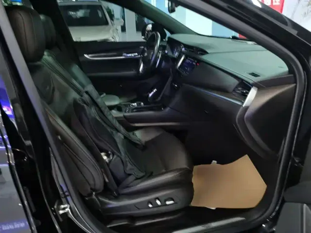 Cadillac XT5 — Фото автомобиля 24