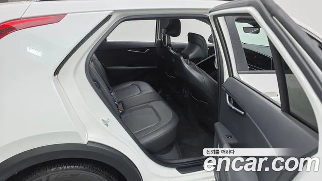 Kia Niro Niro (New) — Фото автомобиля 11