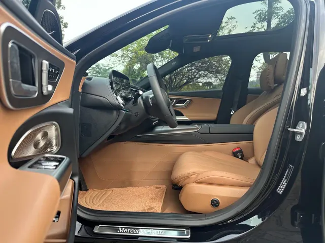 Mercedes-Benz E-Class — Фото автомобиля 7