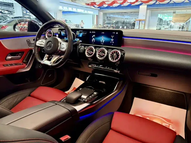 Mercedes-Benz A-Class AMG — Фото автомобиля 13