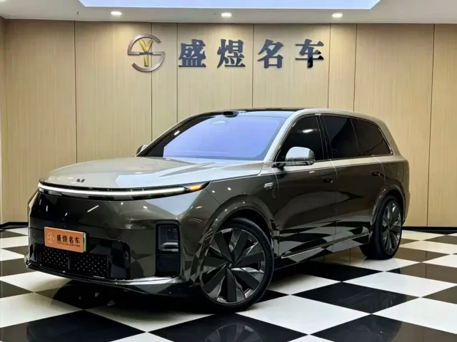 Фотография автомобиля — Li Auto L9