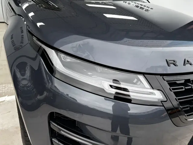 Land Rover Range Rover Evoque — Фото автомобиля 8