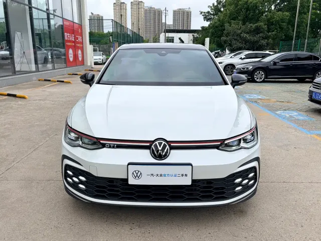 Volkswagen Golf GTI — Фото автомобиля 2