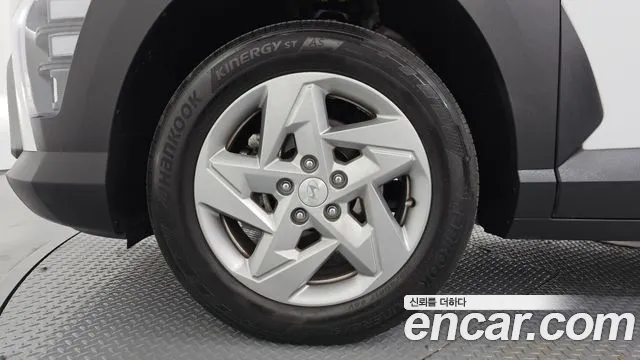 Hyundai Kona SX2 — Фото автомобиля 5