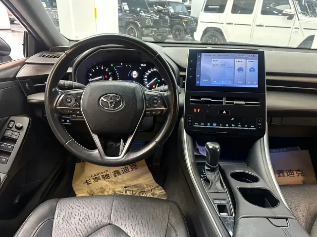 Toyota Avalon — Фото автомобиля 10