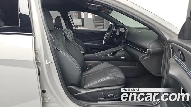 Hyundai Avante CN7 — Фото автомобиля 11