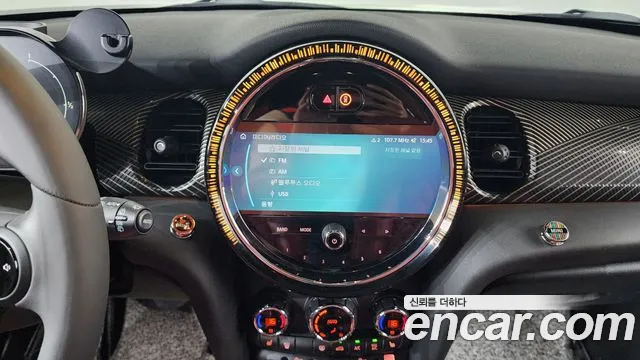 Mini Cooper Cooper 5 дверей Resolute Edition — Фото автомобиля 11