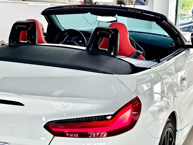 BMW Z4 — Фото автомобиля 10