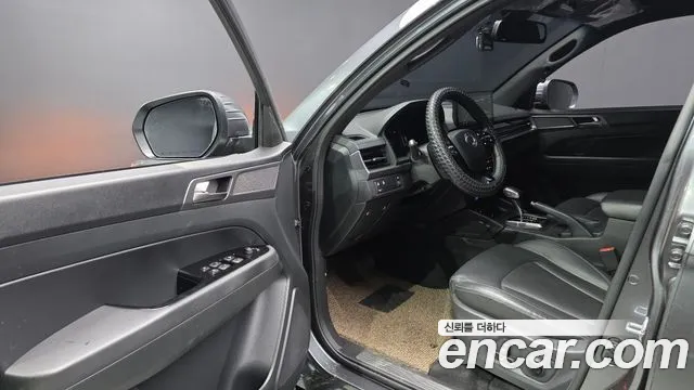 KG_Mobility_Ssangyong Rexton Новый Rexton Sport Khan Дизель 2.2 2WD — Фото автомобиля 10