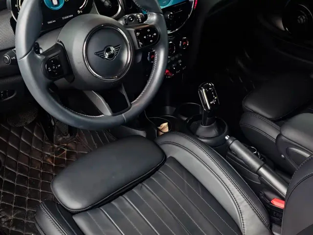 MINI Hatch — Фото автомобиля 11