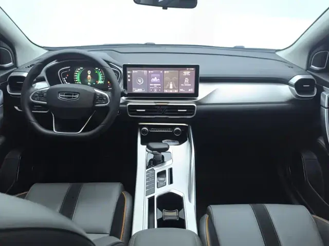 Geely Binyue — Фото автомобиля 12