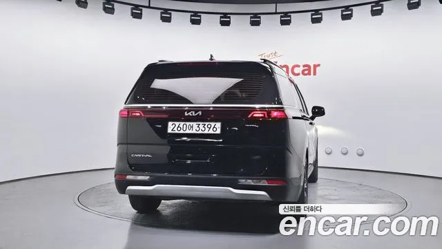 Kia Canival Carnival 4 поколение 9 мест Prestige — Фото автомобиля 4