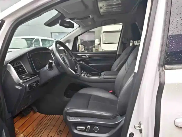 GAC Trumpchi M8 — Фото автомобиля 4