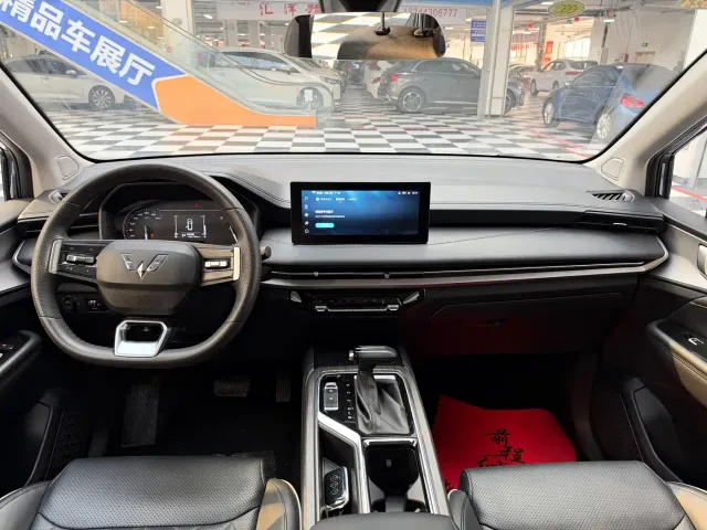 Wuling Jiachen — Фото автомобиля 6