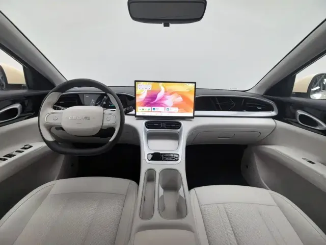 Geely Starry Wish — Фото автомобиля 5