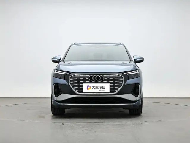 Audi Q4 e-tron — Фото автомобиля 2