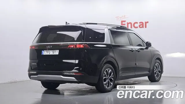 Kia Canival Carnival 4 поколение Дизель 9 мест Prestige — Фото автомобиля 2