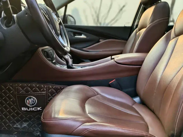 Buick Envision Plus — Фото автомобиля 10