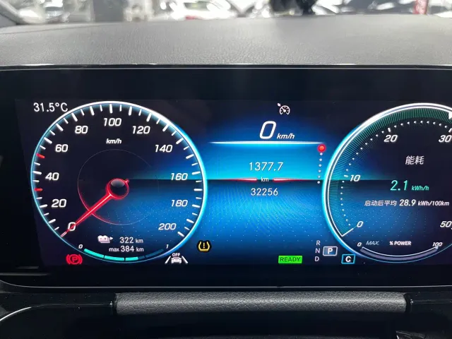Mercedes-Benz EQA — Фото автомобиля 9