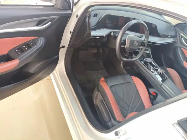 Changan Eado — Фото автомобиля 15