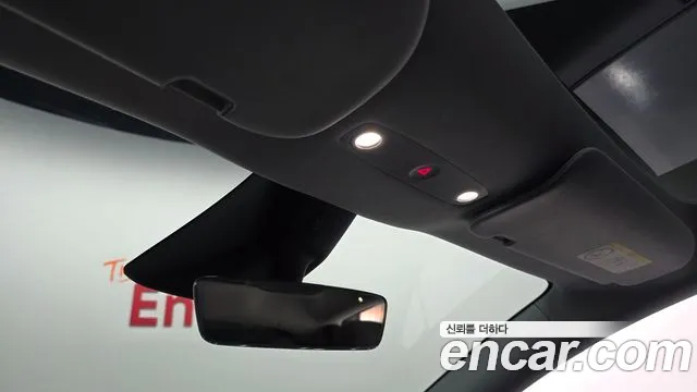 Tesla Model Y — Фото автомобиля 15