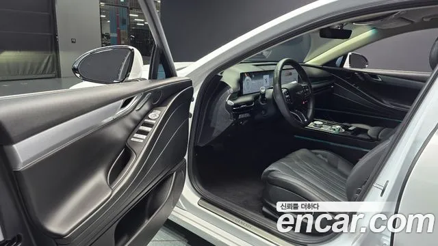 Genesis G80 RG3 — Фото автомобиля 10