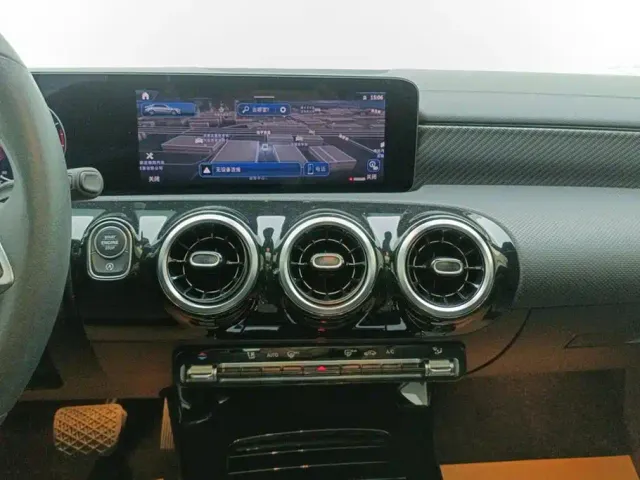 Mercedes-Benz A-Class — Фото автомобиля 13