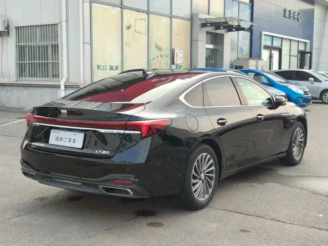 Buick LaCrosse — Фото автомобиля 5