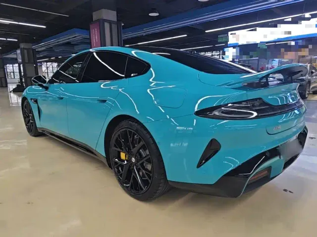 Xiaomi SU7 — Фото автомобиля 4