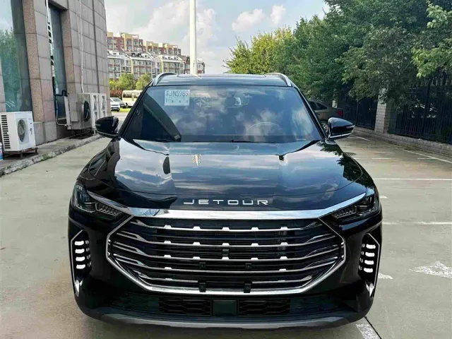 Jetour X70 Plus — Фото автомобиля 2